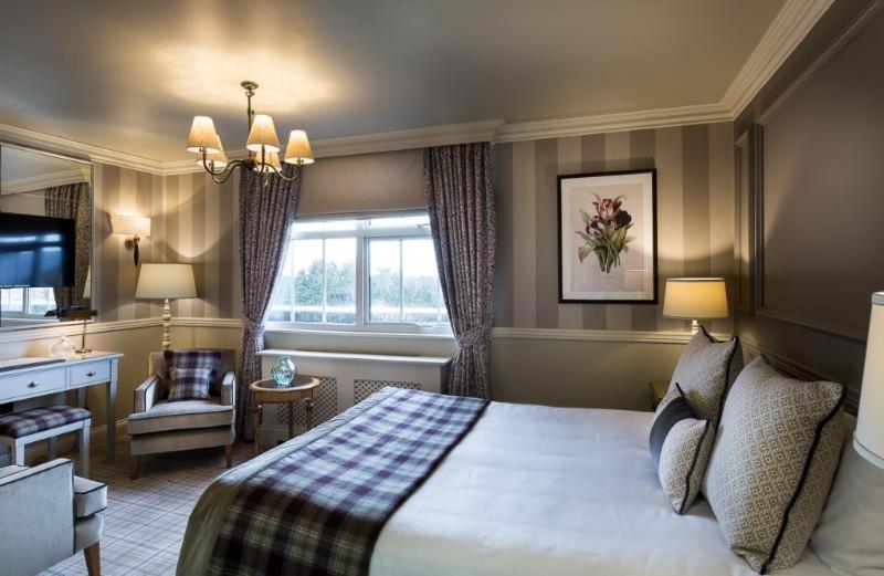 Down Hall Hotel Hatfield Heath Zimmer foto